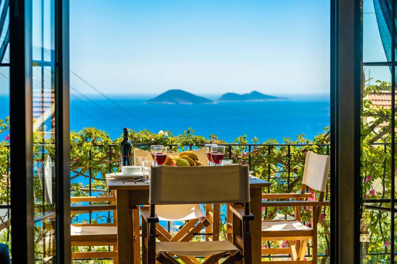 Azure Apartment With Sea View In كالكان المظهر الخارجي الصورة