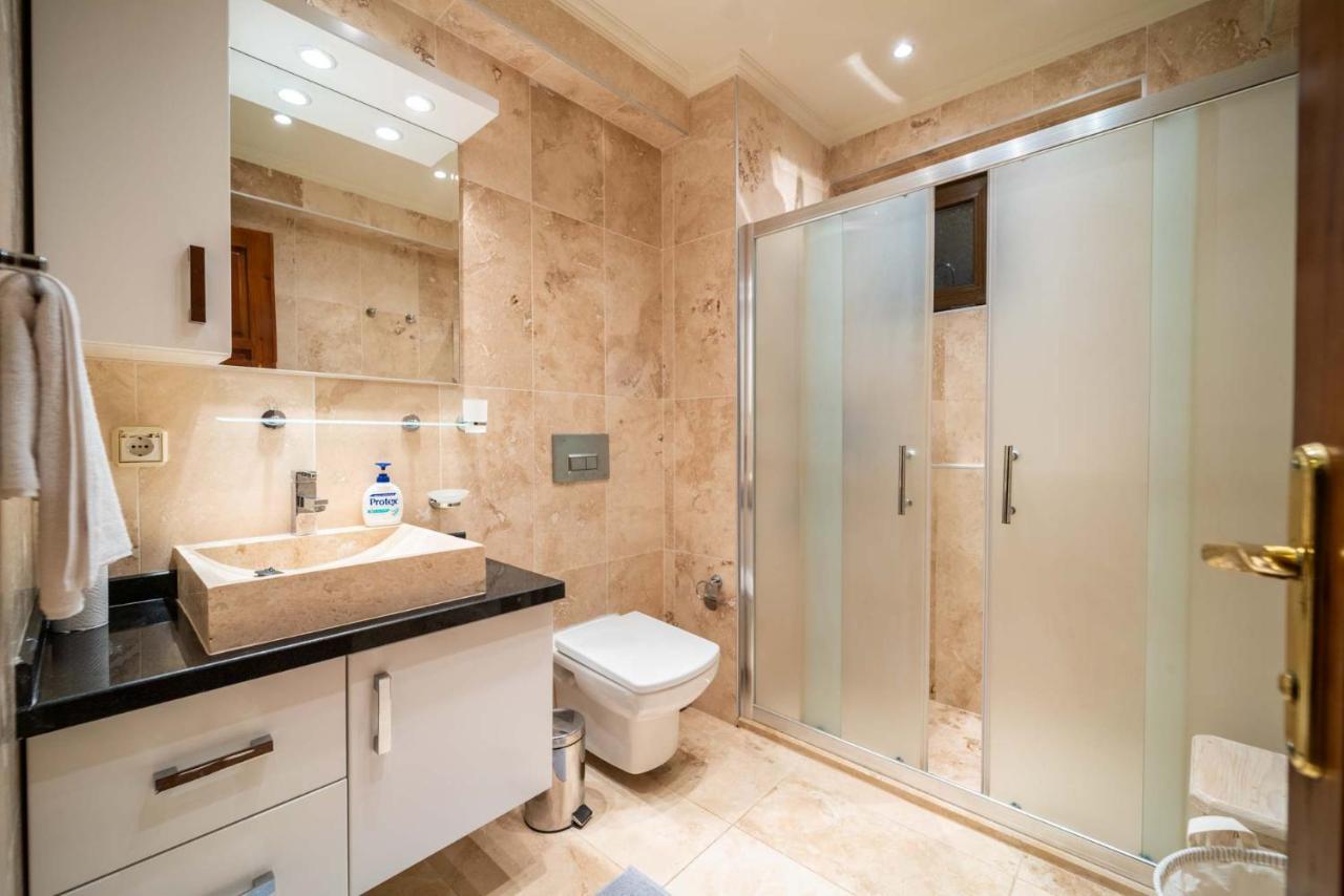 Azure Apartment With Sea View In كالكان المظهر الخارجي الصورة