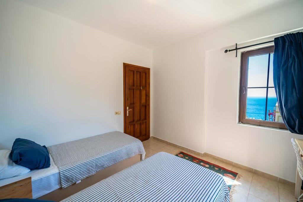 Azure Apartment With Sea View In كالكان المظهر الخارجي الصورة