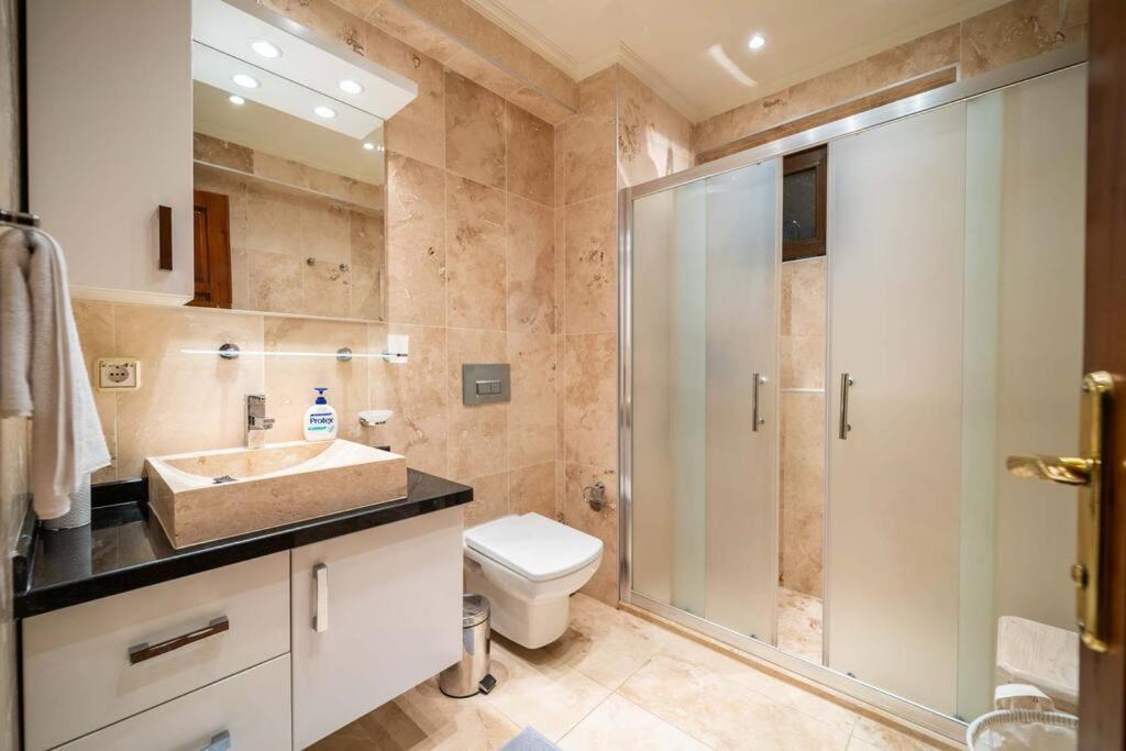 Azure Apartment With Sea View In كالكان المظهر الخارجي الصورة