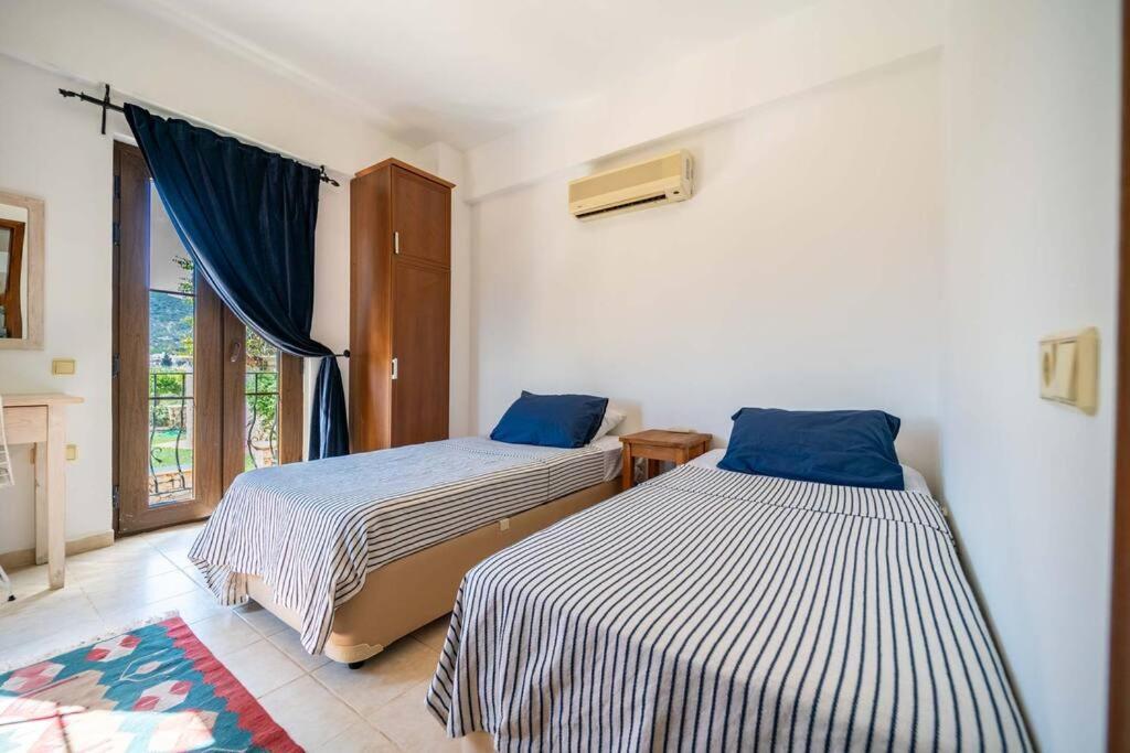 Azure Apartment With Sea View In كالكان المظهر الخارجي الصورة