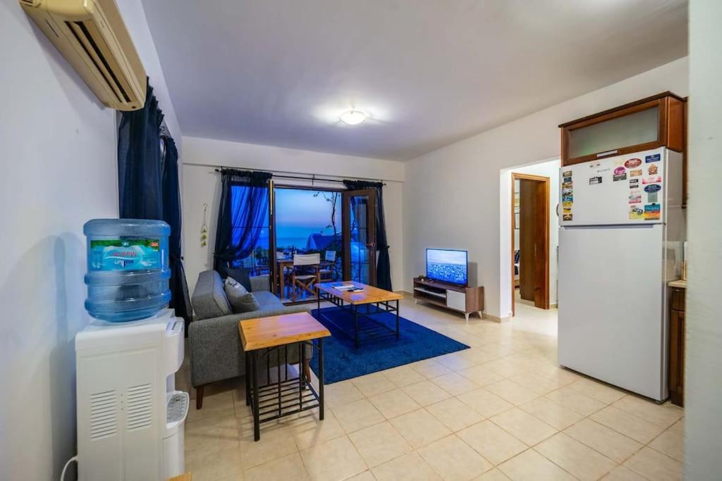 Azure Apartment With Sea View In كالكان المظهر الخارجي الصورة