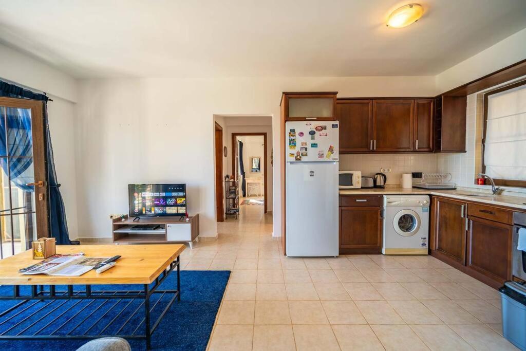 Azure Apartment With Sea View In كالكان المظهر الخارجي الصورة
